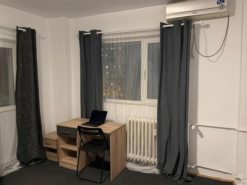 Calea Mosilor (apropiere Pizza Hut),